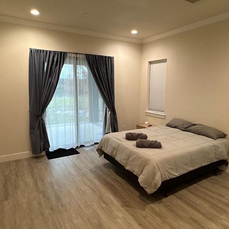 רדינג Three Bedroom River Access מראה חיצוני תמונה